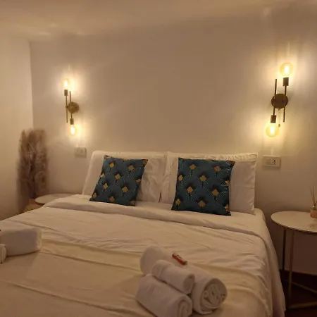 Regina Milano In Porta Romana 2 - Sky Tv, Wifi E Breakfast Box-2